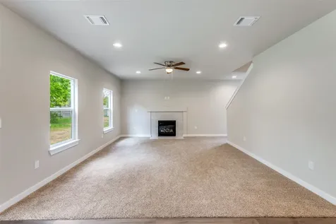 6409 Orange Blossom Way Austin TX 78744