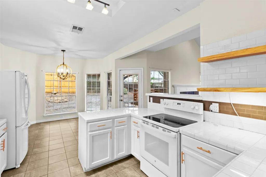 11105 Forest Breeze Live Oak TX 78233