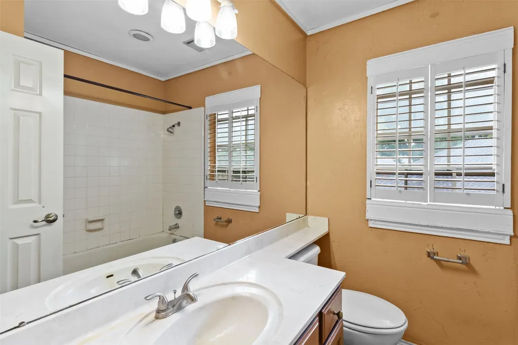 11105 Forest Breeze Live Oak TX 78233