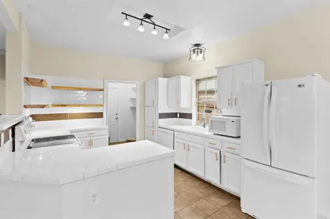 11105 Forest Breeze Live Oak TX 78233