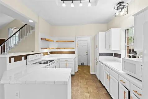 11105 Forest Breeze Live Oak TX 78233