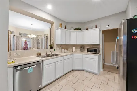 2334 Everest Way Kingwood TX 77339