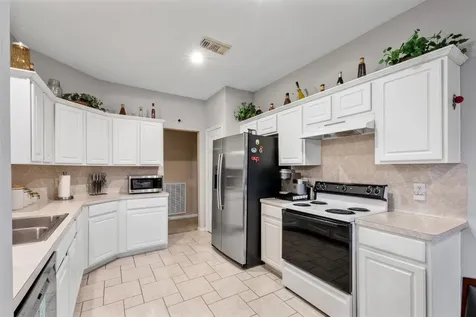 2334 Everest Way Kingwood TX 77339