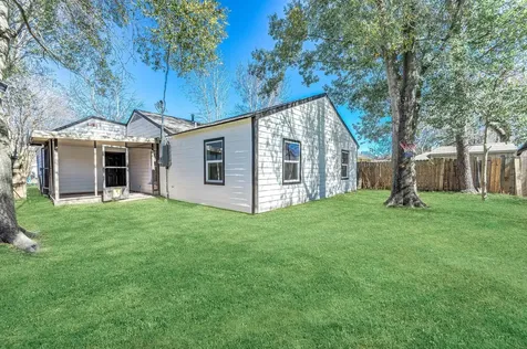 1706 12th Street Galena Park TX 77547