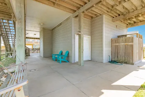 13037 John Reynolds Road Galveston TX 77554