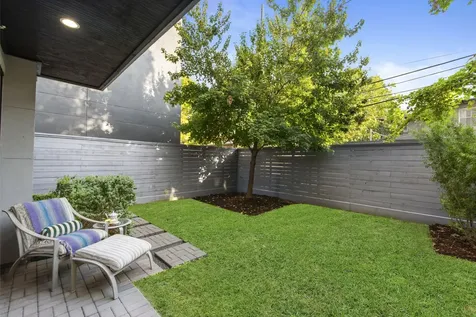 205 Portland Street Houston TX 77006