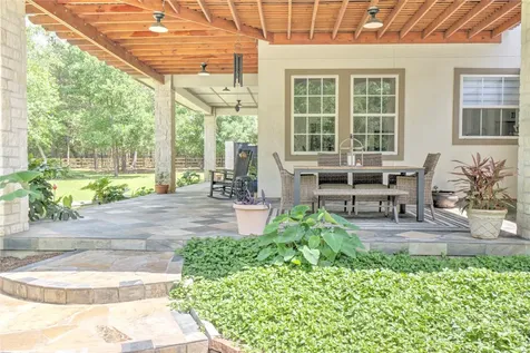 15508 Crown Oaks Drive Montgomery TX 77316