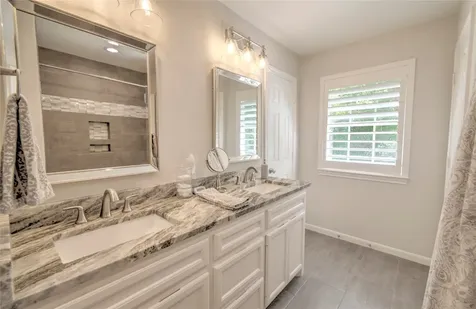 15508 Crown Oaks Drive Montgomery TX 77316