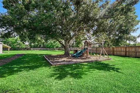 5917 Figland Street Pearland TX 77584
