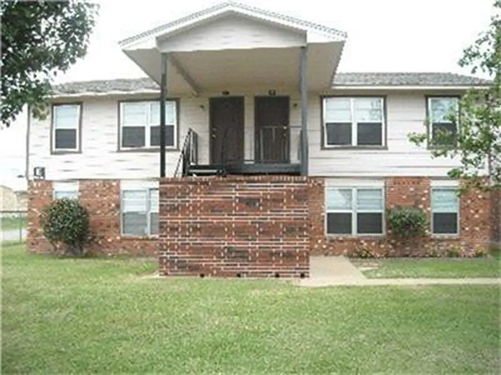 835 Us Highway 84 W Teague TX 75860