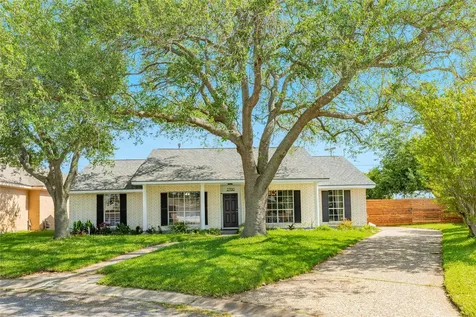 2700 E Palm Circle Galveston TX 77551