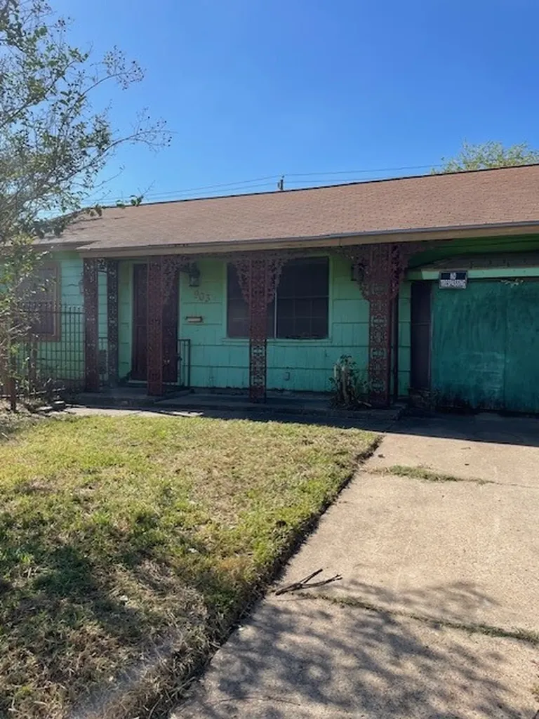903 Bank Drive Galena Park TX 77547