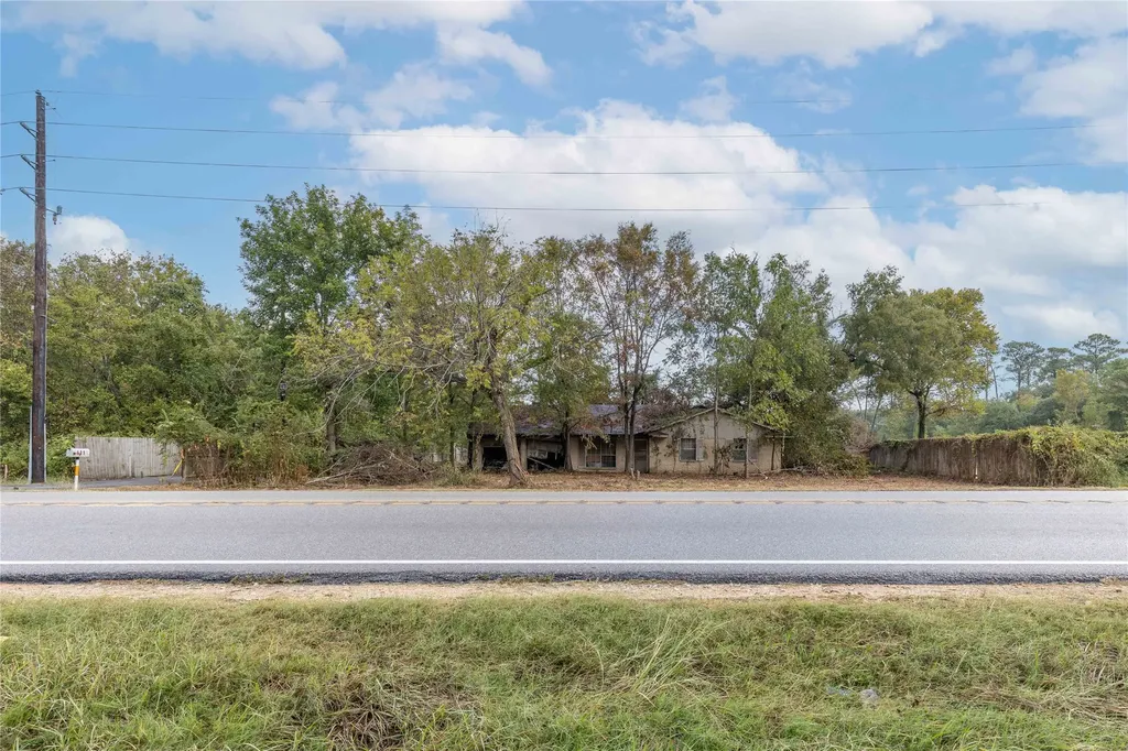 615 Cove Road Baytown TX 77523