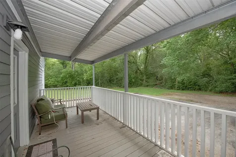 715 Grand Avenue Bacliff TX 77518