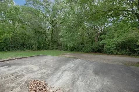 715 Grand Avenue Bacliff TX 77518