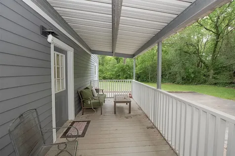 715 Grand Avenue Bacliff TX 77518