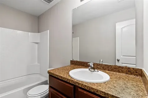 5807 Treasure Cove Road Cove TX 77523