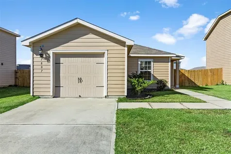 5807 Treasure Cove Road Cove TX 77523