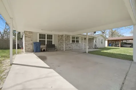 209 Red Oak Street Livingston TX 77351