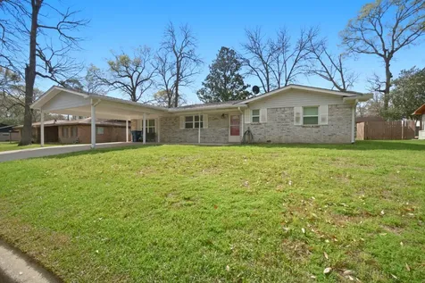 209 Red Oak Street Livingston TX 77351