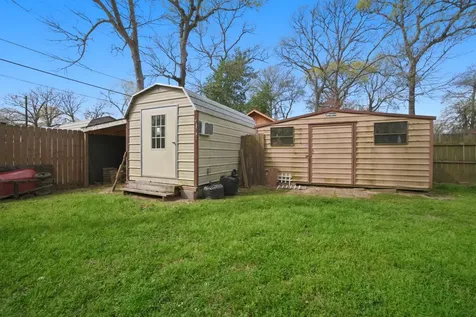 209 Red Oak Street Livingston TX 77351