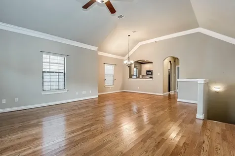 2905 Clinton Drive Houston TX 77020