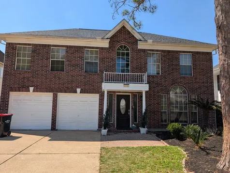 16326 Concord Falls Lane Sugar Land TX 77498