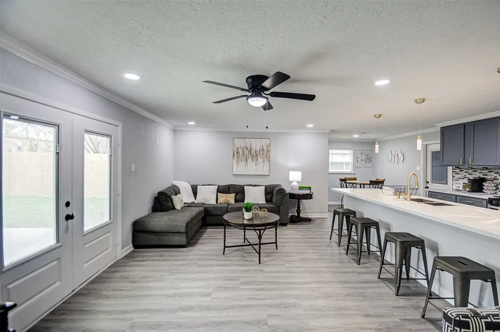 8706 Glen Valley Drive Houston TX 77061