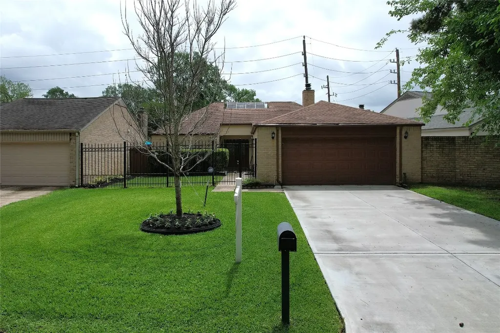 1827 Ash Meadow Drive Houston TX 77090