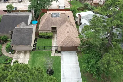 1827 Ash Meadow Drive Houston TX 77090