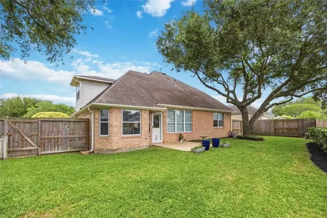 2406 Shelby Drive Pearland TX 77584