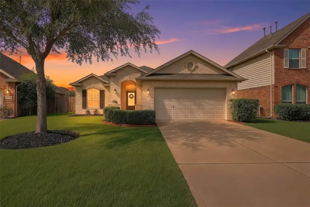 4226 Astoria Manor Lane Fulshear TX 77441