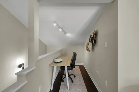 763 Worthshire Street Houston TX 77008