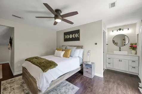 763 Worthshire Street Houston TX 77008