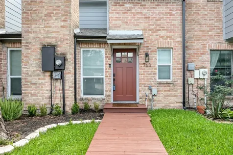 763 Worthshire Street Houston TX 77008