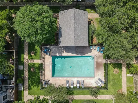 763 Worthshire Street Houston TX 77008