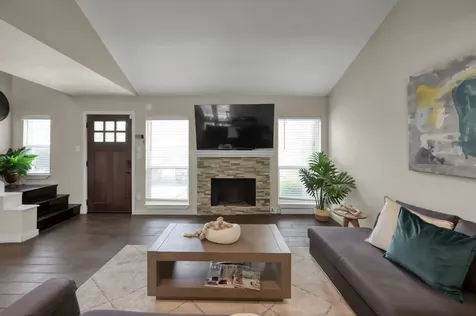 763 Worthshire Street Houston TX 77008