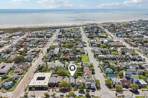 815 Winnie Street Galveston TX 77550