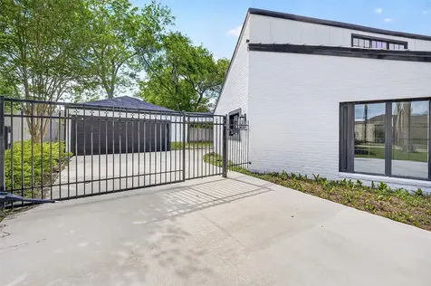 2335 Canyon Meadows Drive Missouri City TX 77489