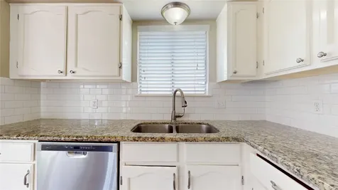 4138 Swinden Drive Houston TX 77066