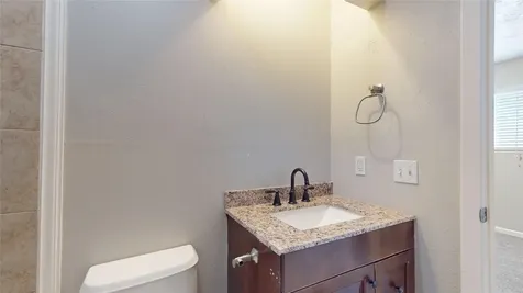4138 Swinden Drive Houston TX 77066