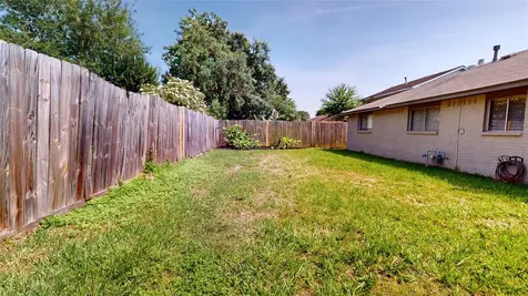 4138 Swinden Drive Houston TX 77066