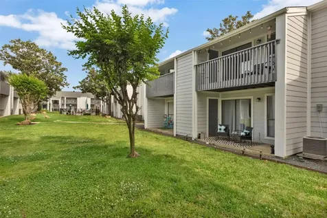 13151 Walden Road 142 Montgomery TX 77356
