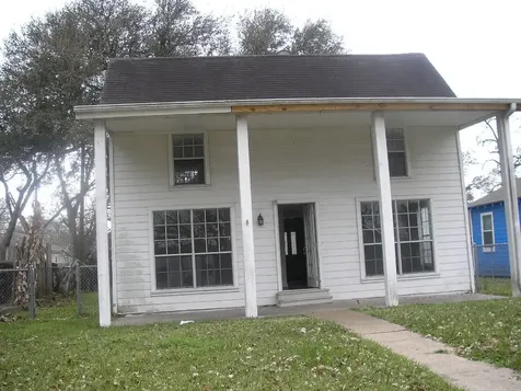 809 8th Avenue N Texas City TX 77590