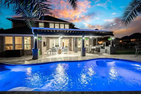4902 Cancun Hills Court Fulshear TX 77441