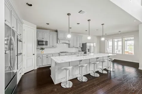 4902 Cancun Hills Court Fulshear TX 77441