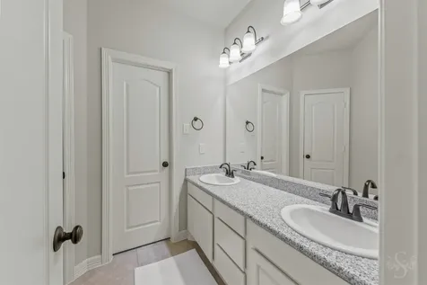 4902 Cancun Hills Court Fulshear TX 77441