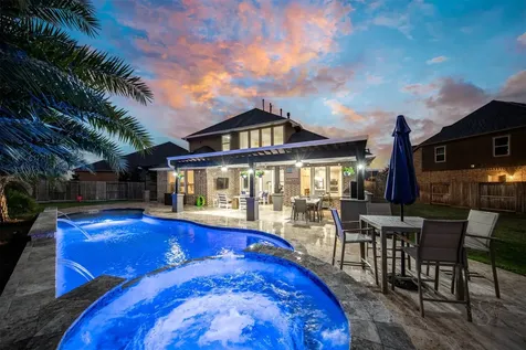 4902 Cancun Hills Court Fulshear TX 77441