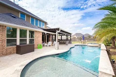 4902 Cancun Hills Court Fulshear TX 77441