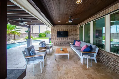 4902 Cancun Hills Court Fulshear TX 77441